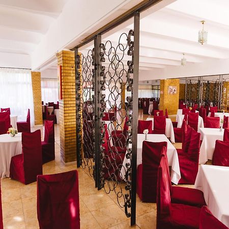 Hotel Belvedere 艾福雷诺德 外观 照片